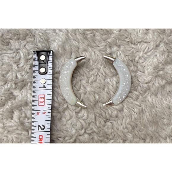 Lainey Wilson x Kendra Scott Yellow Rose Vintage Silver Druzy Stud Earrings NWOT - Picture 2 of 3
